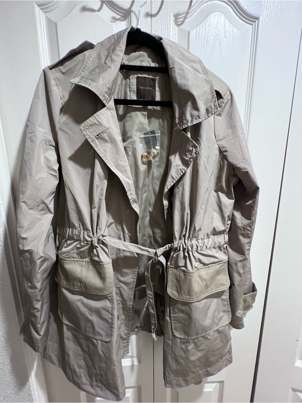 The Limited Trench Coat Beige L Belted Button Pockets Mid-Length Long Sleeve